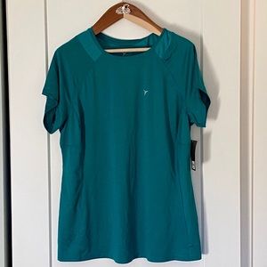NWT Old Navy Active Workout Tee